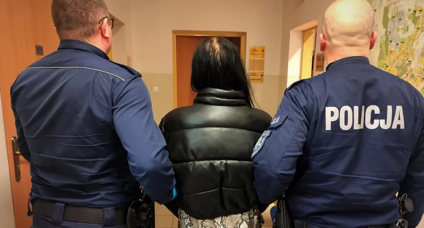 Była pod wpływem marihuany i amfetaminy. Pod opieką miała dwuletniego syna