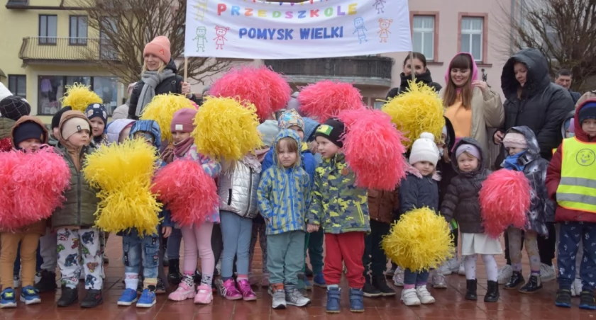 Na rynku obchodzili pierwszy dzień wiosny i Światowy Dzień Zespołu Downa