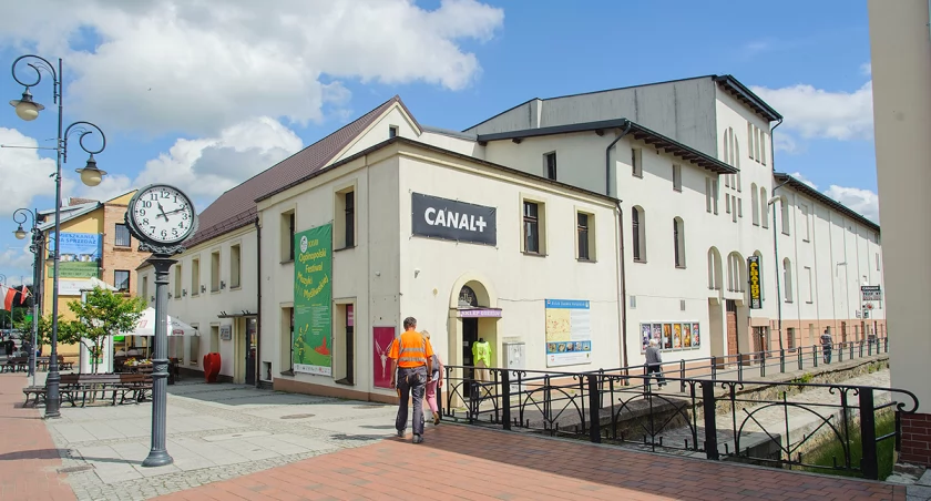 Od 10 do 50 mln na nowy dom kultury?