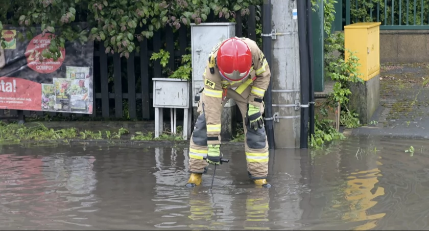 Intensywny deszcz i… bez strażaków ani rusz