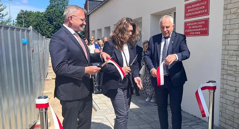 Po zaświadczenie i dofinansowanie już na ul. Sikorskiego