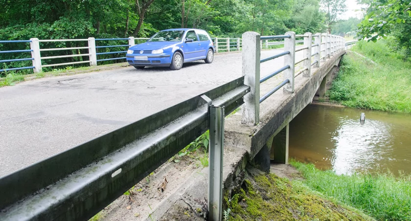 Naprawią mosty i nawierzchnię 5 fragmentów powiatówek
