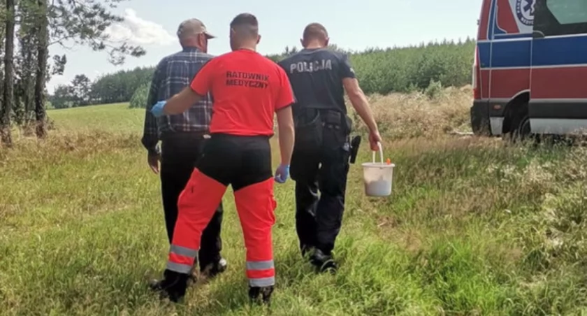Mężczyzna zgubił się w lesie. Odnaleźli go policjanci