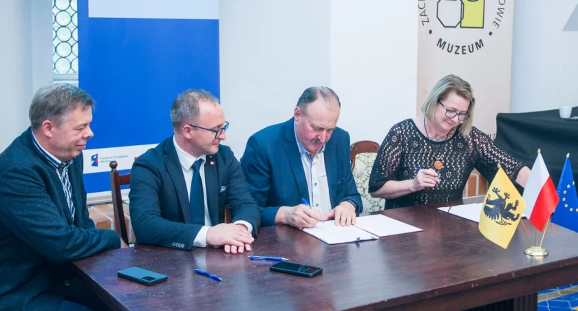 Umowy podpisane. Miliony na edukację