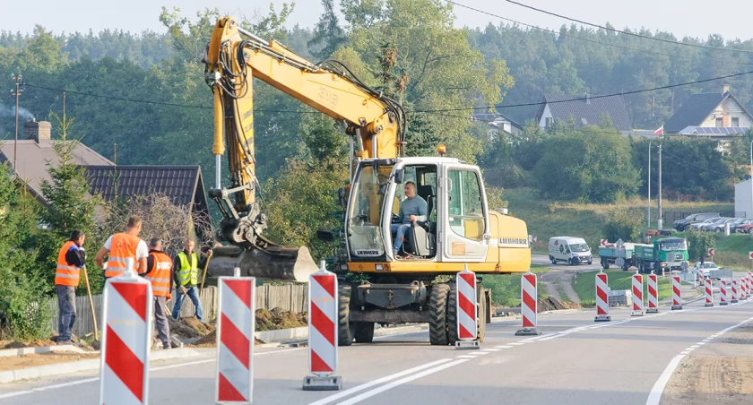 Spod apteki do Biedronki bez skręcenia kostki