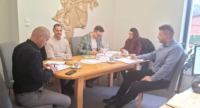 Umowa podpisana. Niebawem wbiją pierwszy szpadel