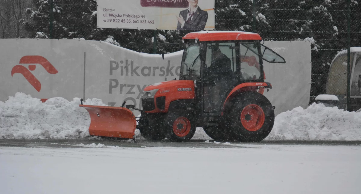 Mecze piłkarskie odwołane, ale nie wszystkie