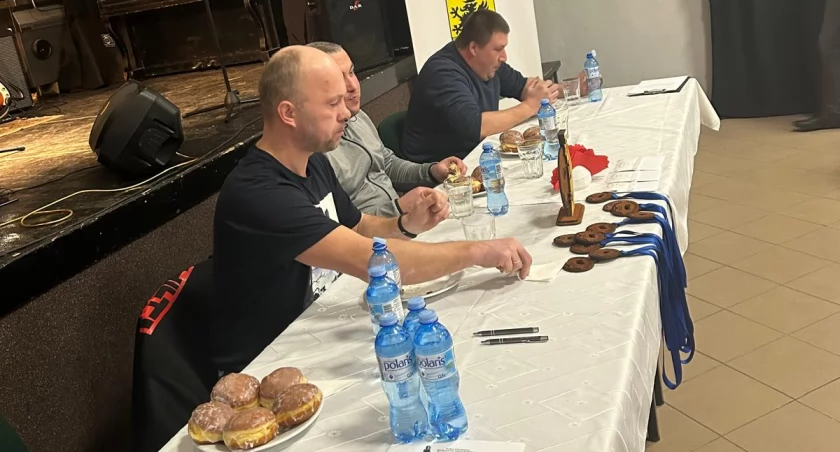 Pączki znikały błyskawicznie. Tłusty czwartek po parchowsku