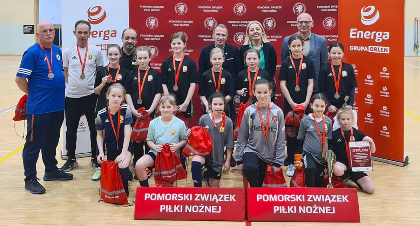 Dziewczęta pod szyldem Prometeusza Tuchomie na 1 i 2 miejscu