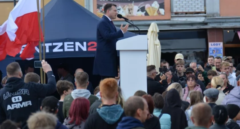 Sławomir Mentzen w Bytowie o... mieszkaniu Karola Nawrockiego
