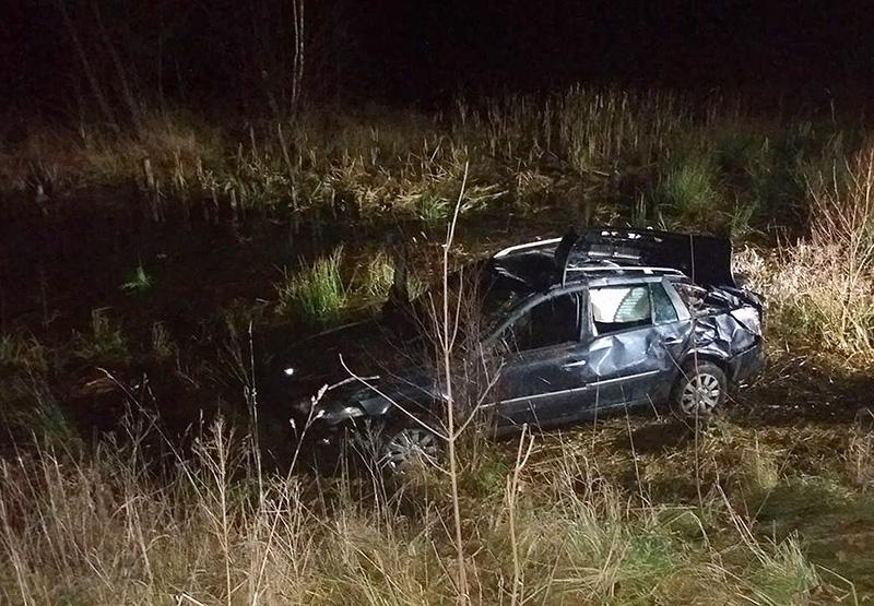 Auto tonęło z kierowcą w środku