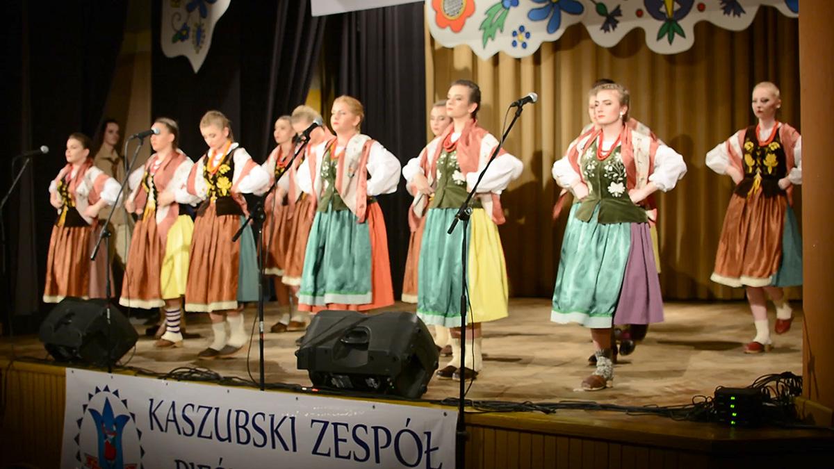 Kaszubski Zespół Pieśni i Tańca Bytów w BCK