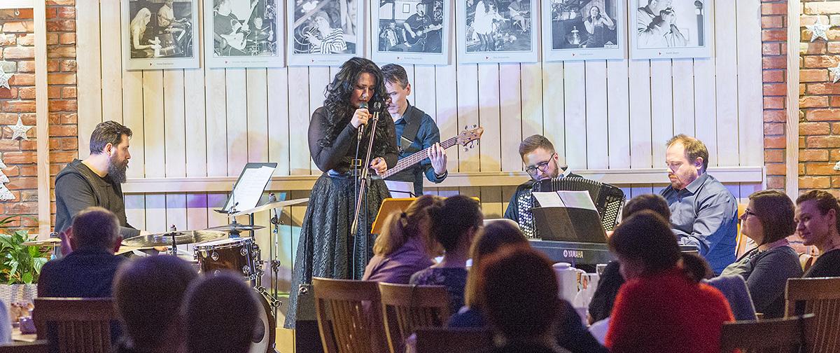 Koncert Katarzyny Nilani Perery w Jasiu Kowalskim [FILM+GALERIA]