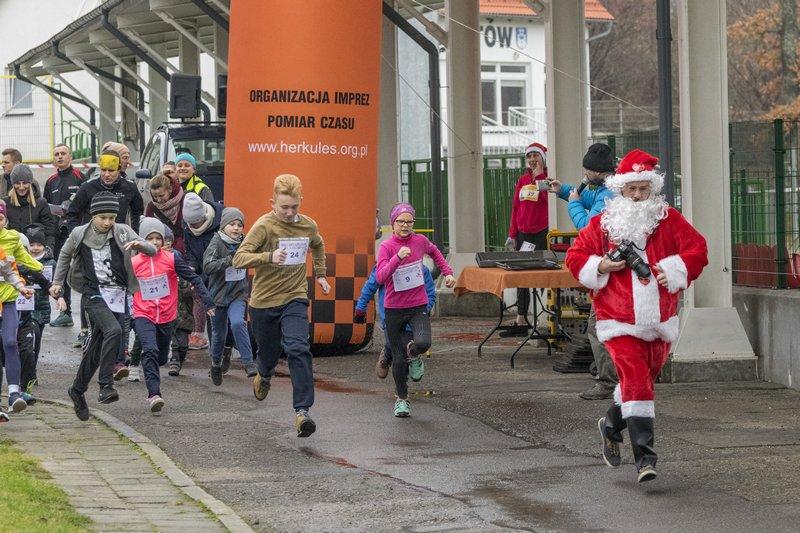 Biegali i maszerowali dla Karolinki