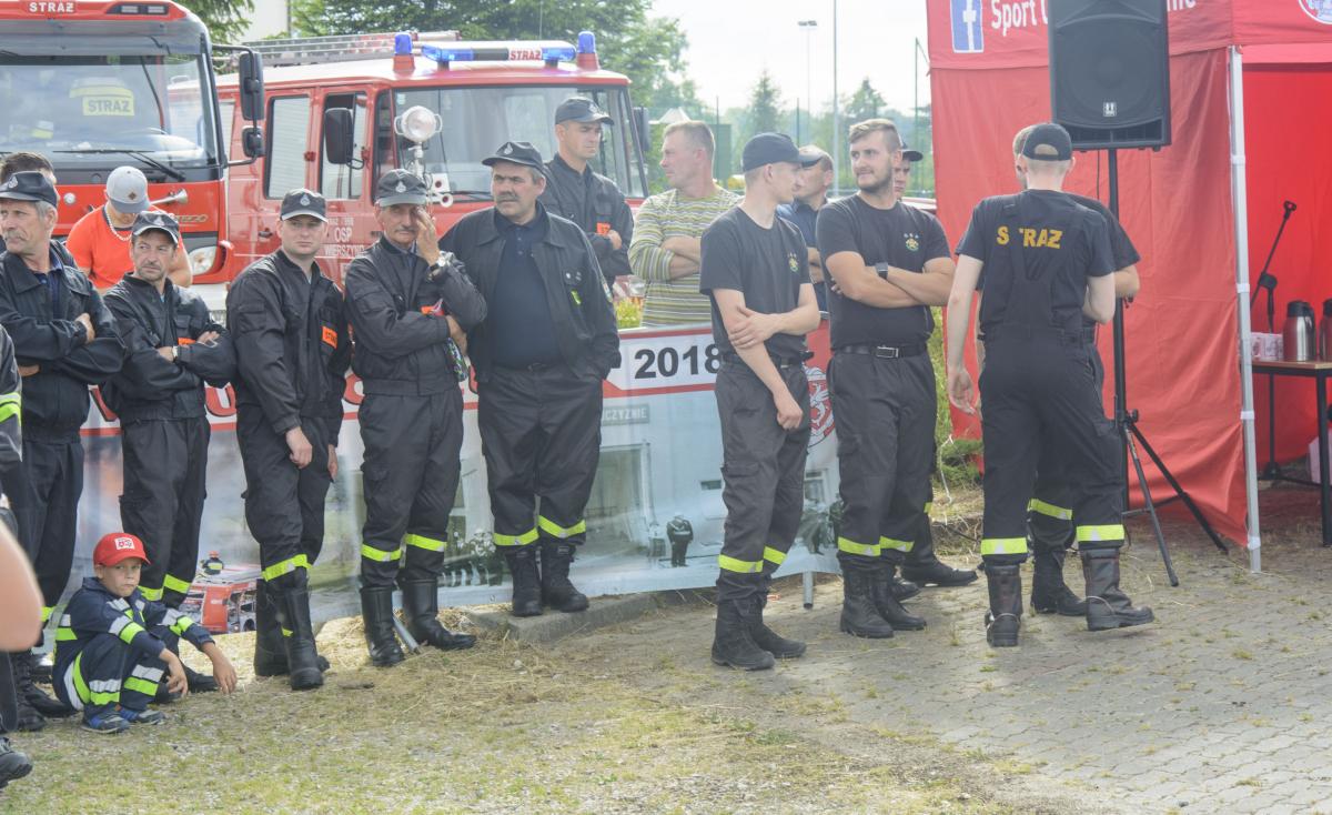 Pokaz sprzętu strażackiego w Tuchomiu [Galeria]