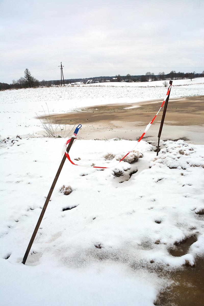 Jeżdżą polem obok Polnej