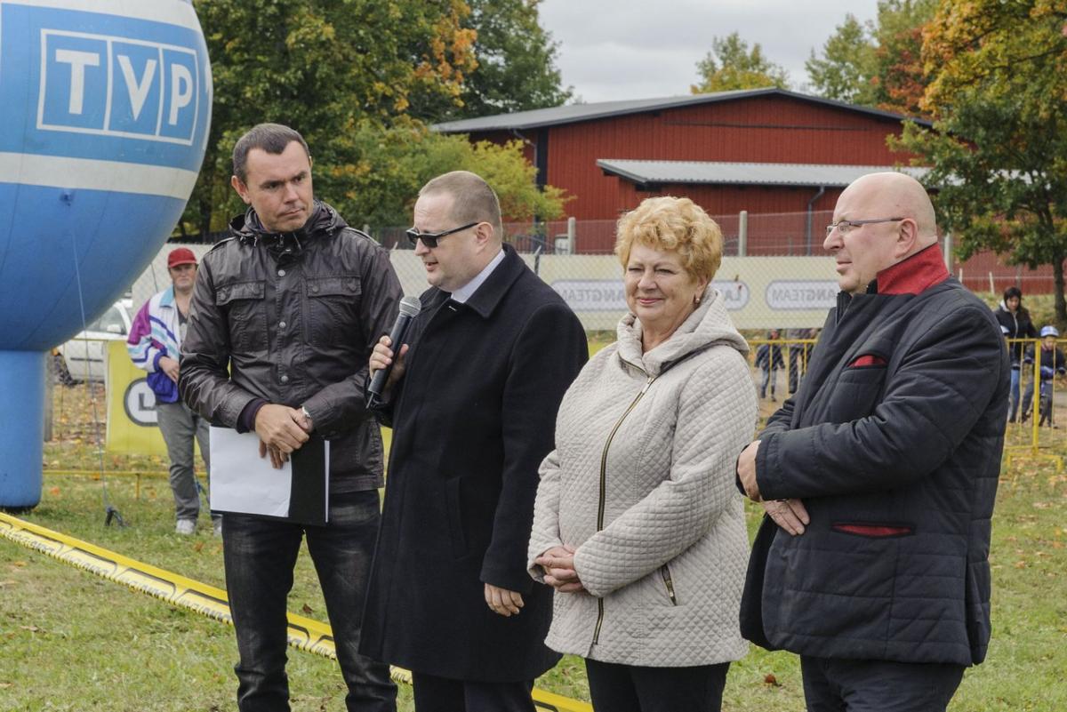Na koniach i rowerach