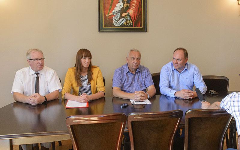O jednego właściciela więcej