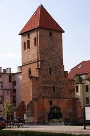 Wieża kruszeje