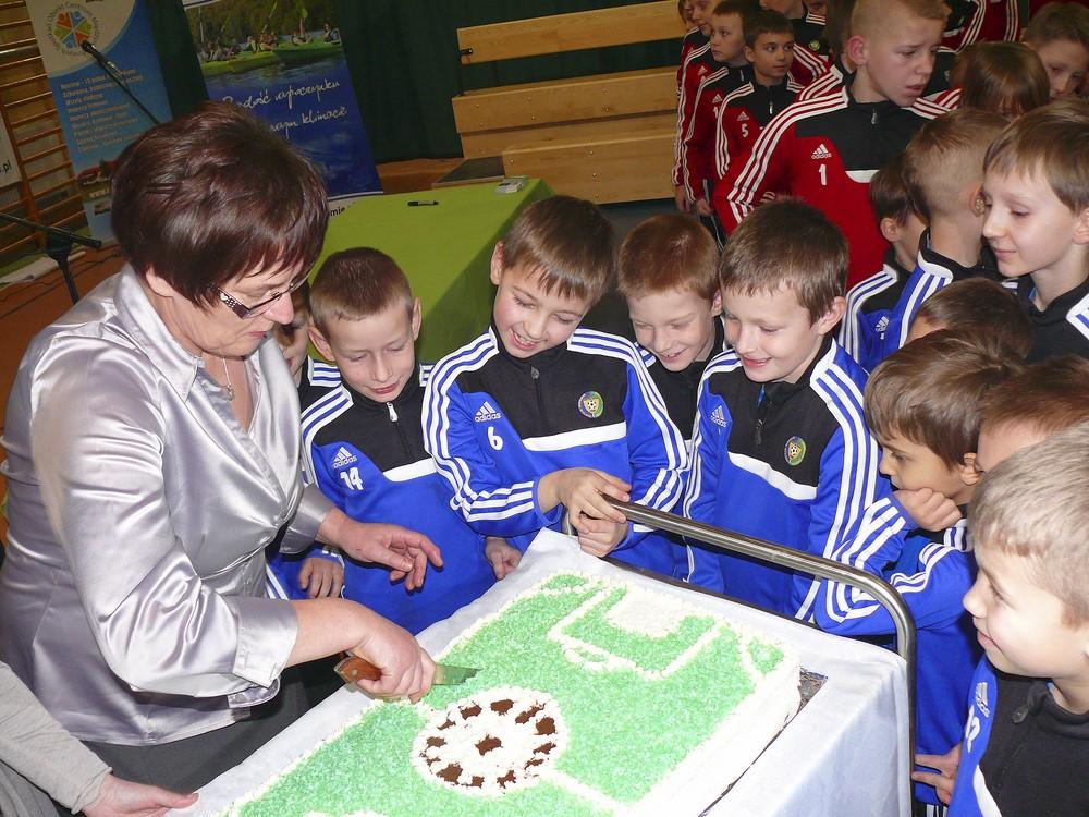 W Tuchomiu piłkarskie szkolenie dzieci z rozmachem