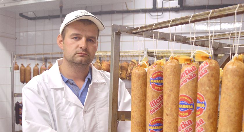 Parówki i mortadela na równiku
