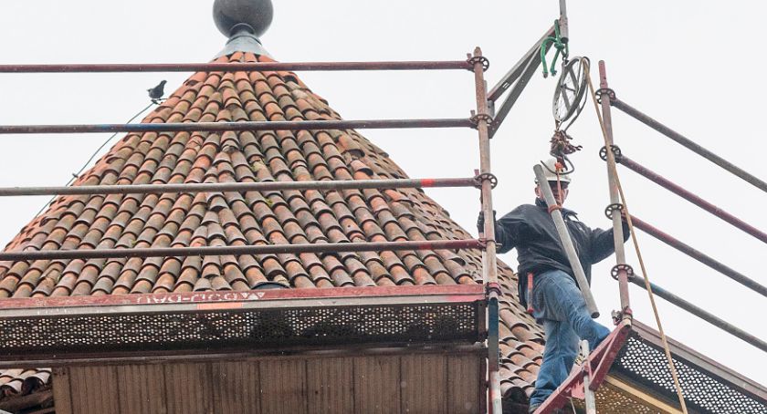 Remont dachu Baszty Młyńskiej