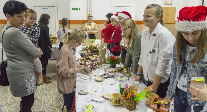 Kiermasz świąteczny w Borzytuchomiu