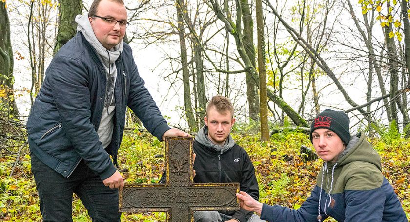 „Stare Niepoględzie i okolice - Poszukiwacze”. Młodzi pasjonaci historii