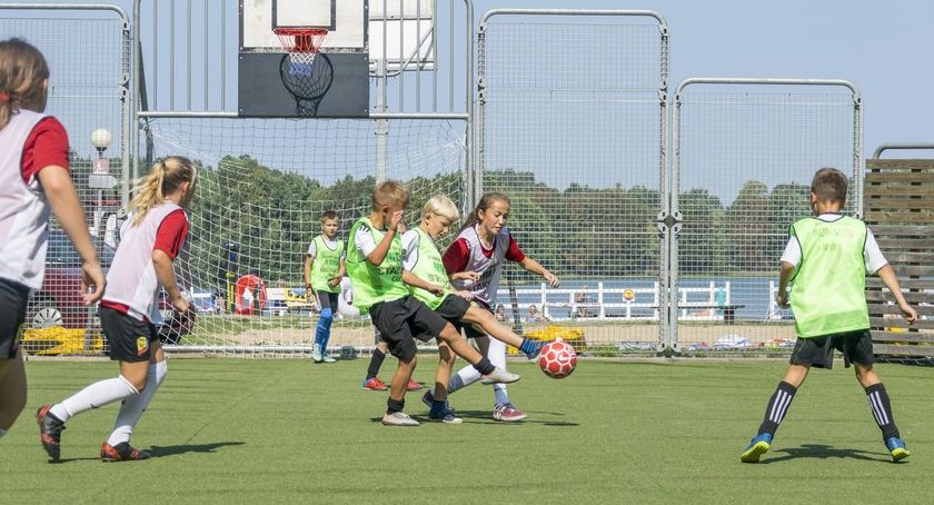 Sztuczne boisko Stakomu. Było w Bytowie, będzie w Tuchomiu