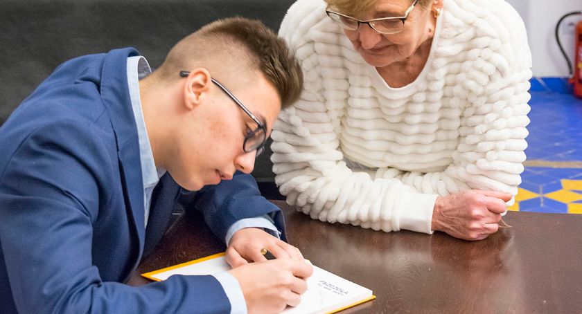 Promocja książki „Pszczoła to dar Boży” w Bytowie