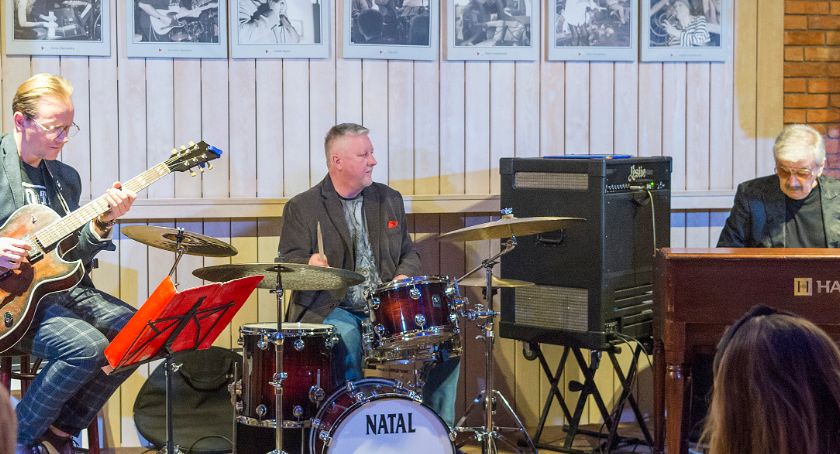 Koncert trzech jazzmanów w „Jasiu Kowalskim”