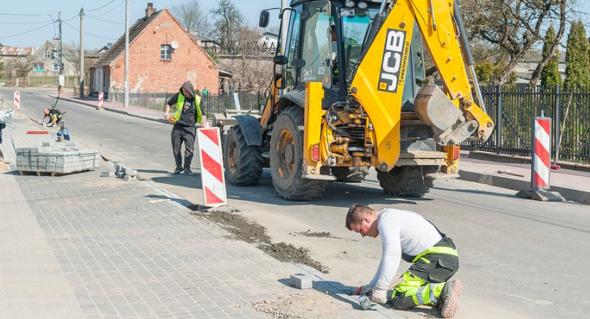 Remont drogi pomiędzy Mikorowem a Kozami