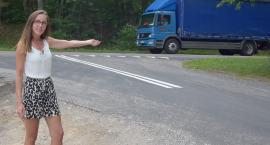 Jak tak można? Zostawiają psy i śmieci przy zjeździe na Ryczyn