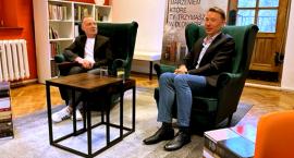 Rafał Mohr w Bibliotece Miejskiej w Bytowie