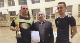 Halowa liga piłkarska gminy Kołczygłowy. Najlepsza drużyna z Radusza
