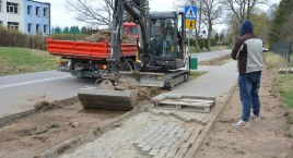 Tablica radarowa i przejścia dla pieszych w Łubnie, Kołczygłowach i Bytowie