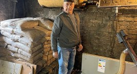 Rosną ceny opału. „Myślę, że wkopaliśmy się, podejmując decyzję o wymianie pieca” - mówi Marian Bielawa z Soszycy