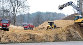 Przyszłoroczny budżet gminy Bytów będzie nieco wyższy od tegorocznego. Jednak jego realizacja budzi niepokój