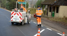 Pasy na jezdni na drodze powiatowej Osusznica - Upiłka