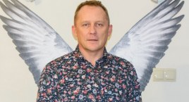 „Coraz więcej młodych zmaga się z uzależnieniem” - z Mirosławem Olszewskim rozmawiamy o uzależnieniach nie tylko od alkoholu czy narkotyków