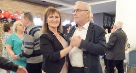 Seniorzy z gminy Lipnica bawili się na balach w Zapceniu i Kiedrowicach