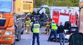 Wypadek pod Rekowem. Nie żyje kierowca ciężarówki