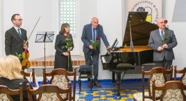 „Zimno było, kiedy się pierwszy raz spotkaliśmy” - mówił Roman Szymański. 40 lat temu odbył się pierwszy koncert „Muzyki na Zamku”