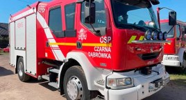 Do OSP w Czarnej Dąbrówce trafił nowy wóz strażacki. Swój przekazali innej jednostce z gminy