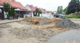 Zakończenie budowy ulic Fiołkowej i Konwaliowej w Bytowie coraz bliżej. Czy wykonawcy zdążą zakończyć inwestycję w terminie?