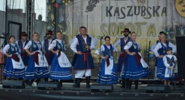 Muzyka, taniec i śpiew. Kaszubska Sobota na bytowskim rynku