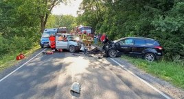 Zderzenie osobówek na drodze z Bytowa do Pomyska Wielkiego