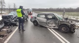 4 osoby trafiły do szpitala. Droga pomiędzy Zielinem a Trzebielinem zablokowana