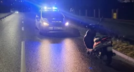 Bez kasków, badań technicznych, ale... z promilami. Podróż motorowerem ulicami Bytowa
