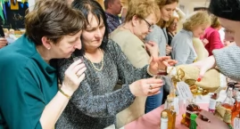 Zaskakiwali kompozycją i… nazwami. Konkurs Nalewek, Win i Piwa Domowego w Tuchomiu
